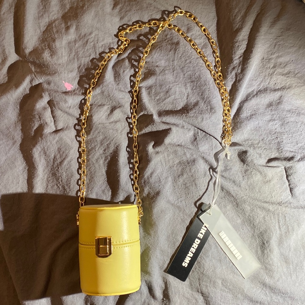 Cute small yellow ‘Like dream’ bag